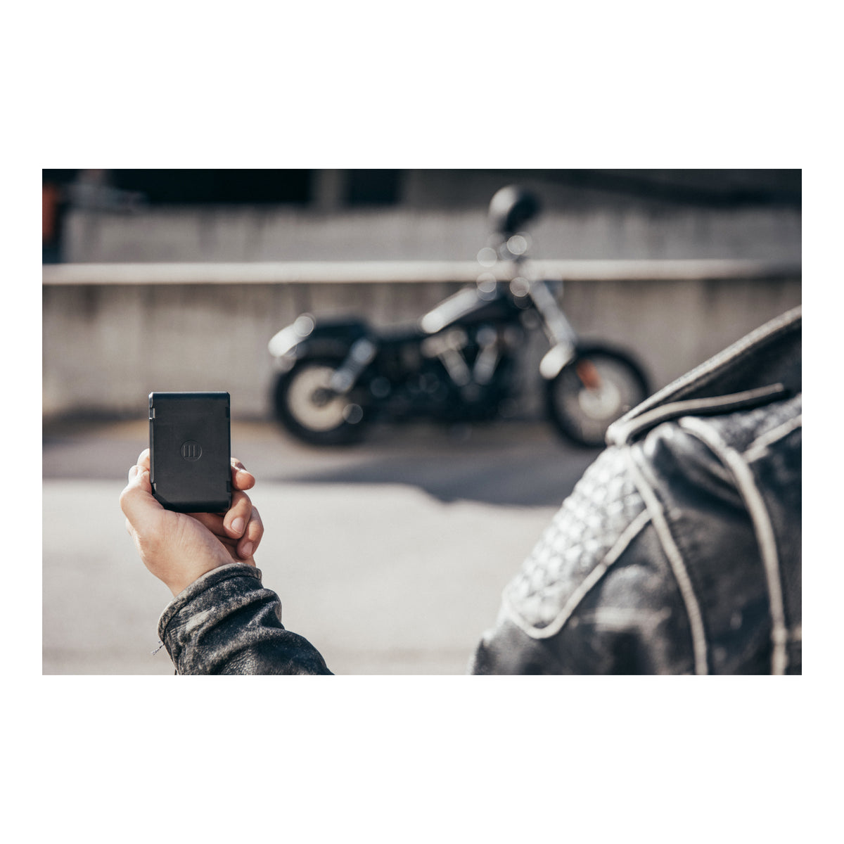 Monimoto 7 Smart Motorcyle GPS Tracker