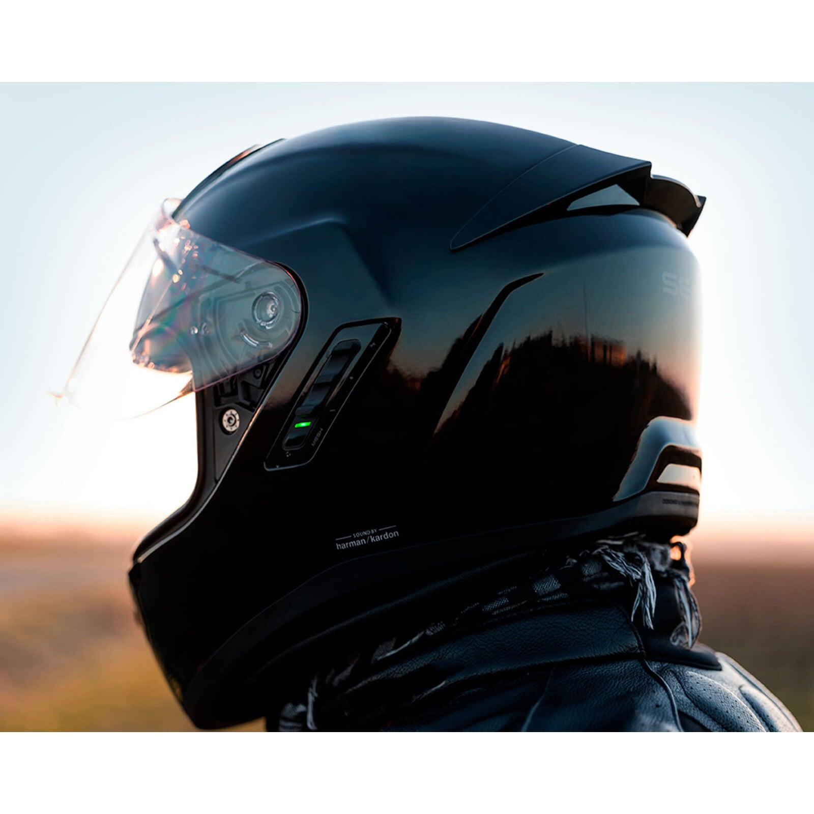 Sena Phantom Smart Helmet with Mesh Comms - Gloss White